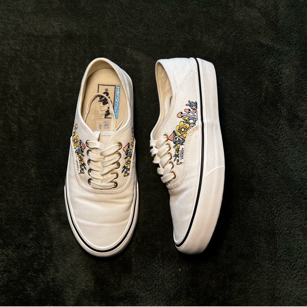 Vans Cream Floral Embroidered Authentics